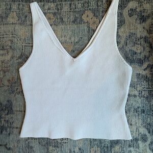 Aritzia Babaton Ribbed V-Neck Tank Top White L Stretch Knit Basic